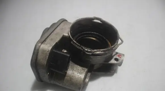 Seat Toledo III (5P) Engine shut-off valve 