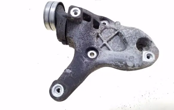 Volkswagen Golf V A/C compressor mount bracket 1K0260885B