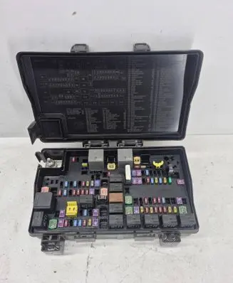 Dodge Durango III Fuse box set 68498421AA