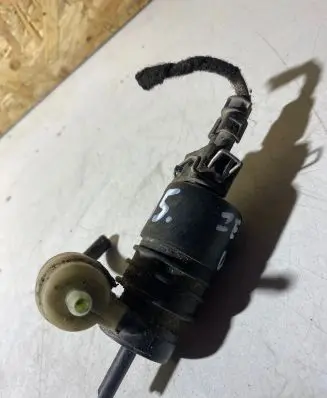 Opel Zafira A Windscreen/windshield washer pump