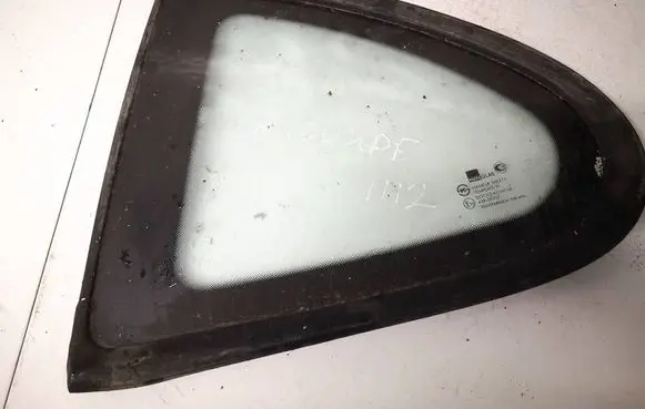 Hyundai Coupe Rear side window as2