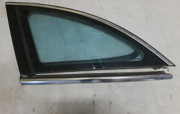 Mercedes-Benz R W251 Rear side window 2516905180