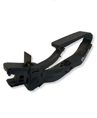 Mercedes-Benz E W210 Accelerator throttle pedal A2113000804
