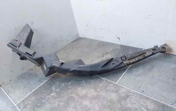 Volkswagen PASSAT B5 Front bumper mounting bracket 3B0807049A