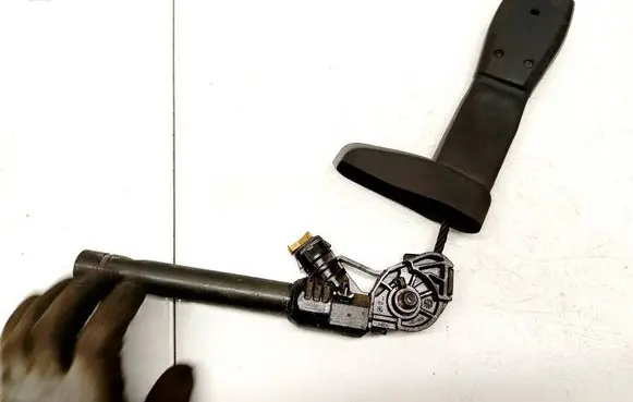 Volvo XC60 Front seatbelt buckle 