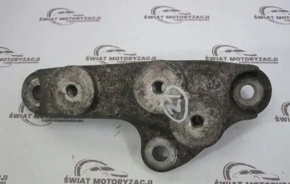 Opel Insignia A Gearbox mounting bracket 13228255