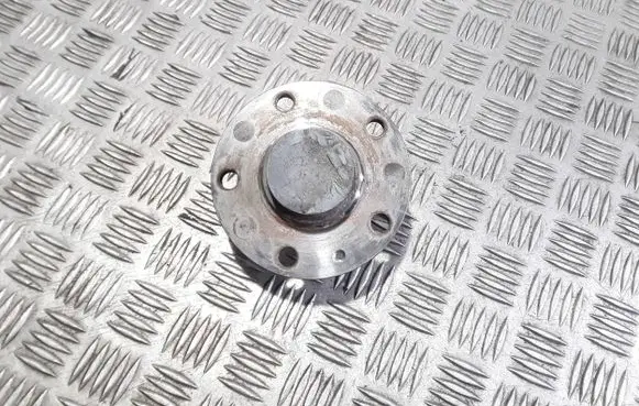 Audi A3 S3 8V Rear wheel hub