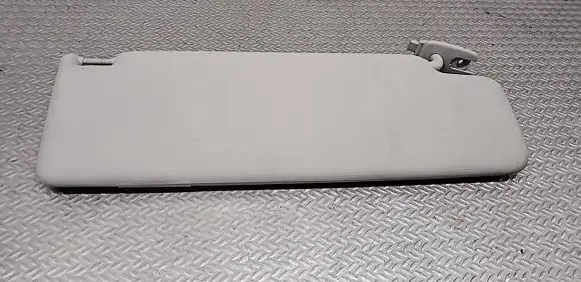 Sun visor