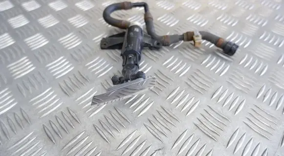 Lexus LS 460 - 600H Headlight washer spray nozzle 8520850030