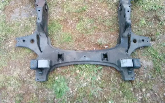 Mercedes-Benz A W169 Front axle beam 