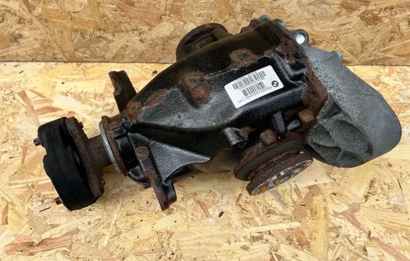 BMW X1 E84 Rear differential 7592325