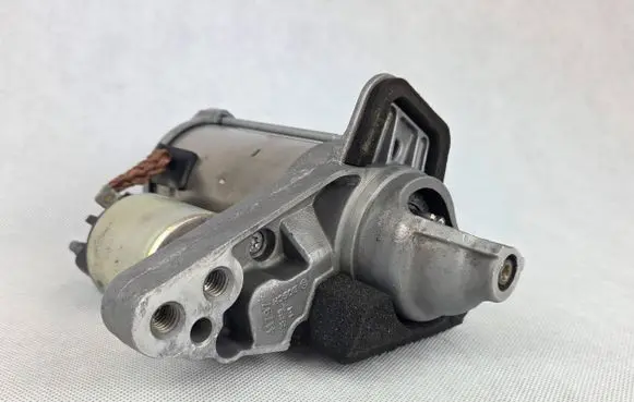 Mercedes-Benz A W177 Starter motor 233000968R A2829061900 0001170683