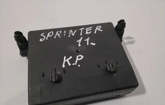 Mercedes-Benz Sprinter W906 Door control unit/module A9068205626 00005226E1