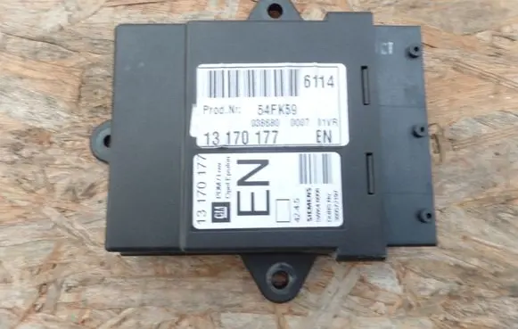 Opel Vectra C Door central lock control unit/module 13170177