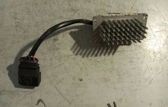 Volkswagen Phaeton Heater blower motor/fan resistor 3D0907521