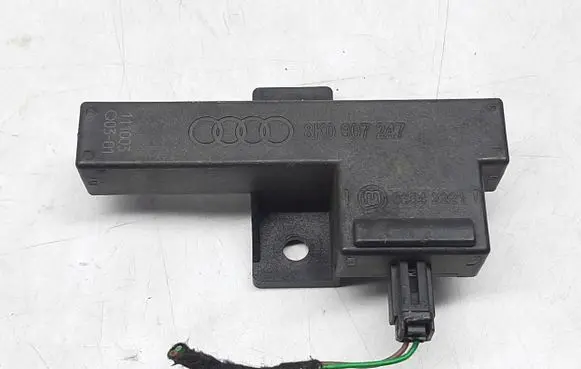 Audi A6 S6 C7 4G Keyless (KESSY) go control unit/module 8K0907247
