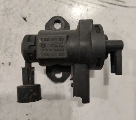 Peugeot 607 Vacuum valve 9628971180