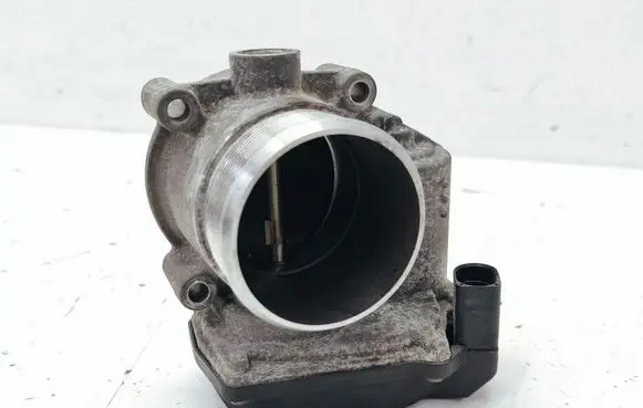 Audi A4 S4 B8 8K Throttle valve 06F133062Q
