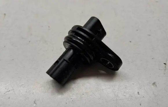 BMW 7 G11 G12 Camshaft speed sensor 8697982 13628697982