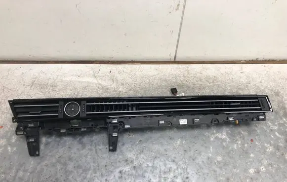 Volkswagen PASSAT B8 Dash center air vent grill 3G1858416FBILI 3G1858416F 3G0919204C