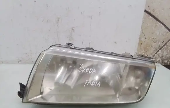Skoda Fabia Mk1 (6Y) Headlight/headlamp