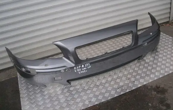 Volvo V70 Front bumper