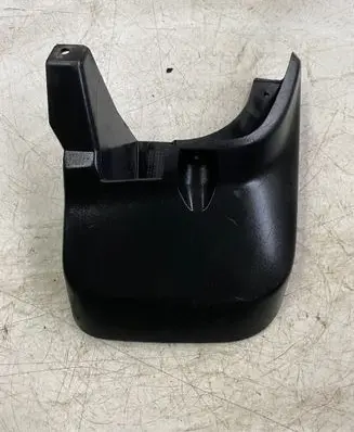 Mitsubishi L200 Rear mudguard MN117446