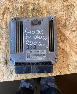 Skoda Superb B5 (3U) Engine control unit/module 03G906016GS 1039S14571 0281012552