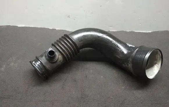 Renault Scenic II - Grand scenic II Turbo air intake inlet pipe/hose 8200201515A
