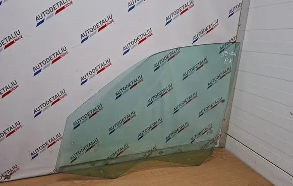 BMW X3 E83 Front door window glass four-door 51333332309 3332309