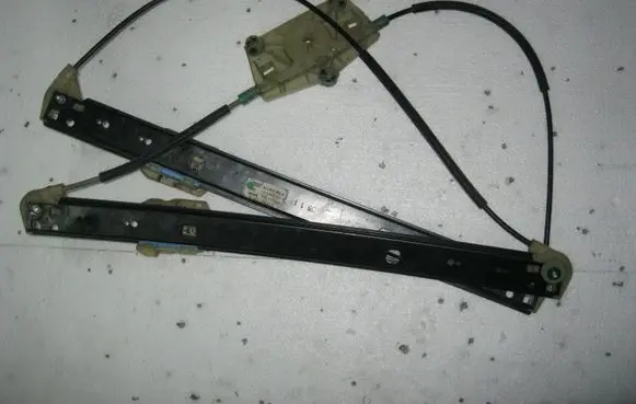 Audi Q7 4L Front window lifting mechanism without motor 4L0837462A