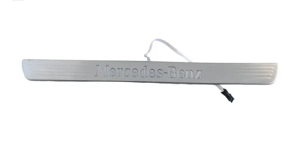 Mercedes-Benz C W204 Front sill trim cover A1676800104 A1676861300