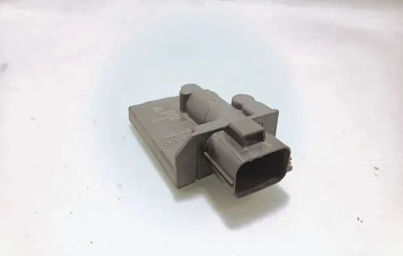 Volvo S90, V90 Fuel injection pump control unit/module 31478565 64973526 121216