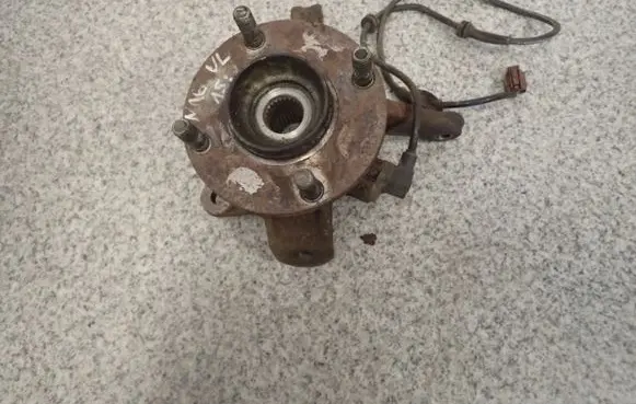 Nissan Almera N16 Front wheel hub spindle knuckle 
