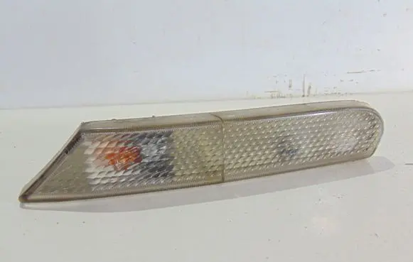 Porsche Boxster 986 Front fender indicator light 99663104301 99663103301 99663103701