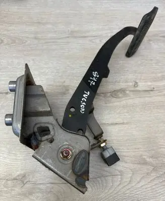 Hyundai Tucson JM Brake pedal 