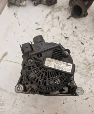 Ford Fiesta Generator/alternator AV6N10300GC 30659390 TG15C183