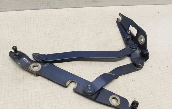 Audi A4 S4 B6 8E 8H Tailgate/trunk/boot hinge 8E5827301C