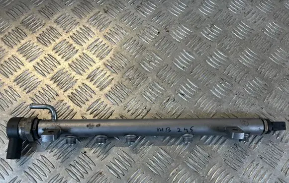 Mercedes-Benz B W245 Fuel main line pipe A6110780449