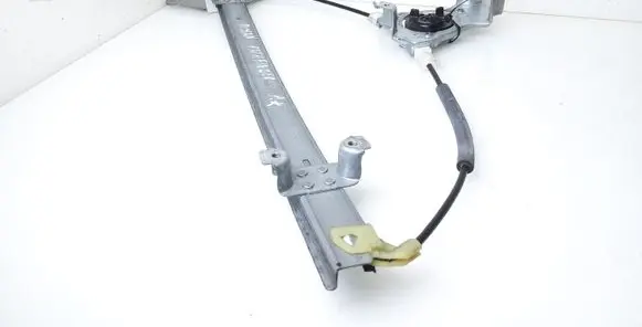 Nissan Navara D40 Front window lifting mechanism without motor