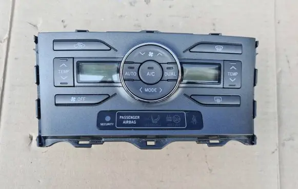 Toyota Auris 150 Climate control/heater control trim 
