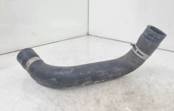 Toyota GT 86 Engine coolant pipe/hose
