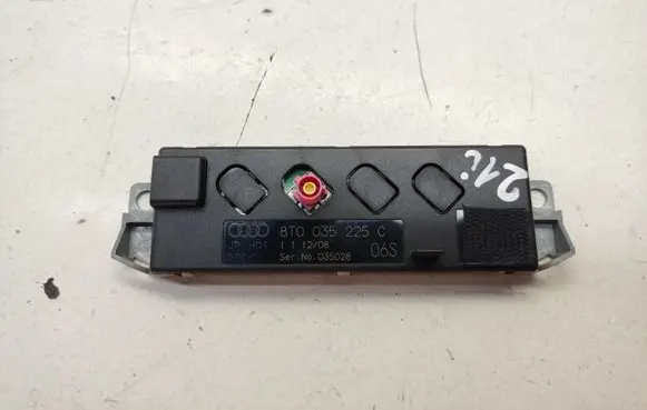 Audi A5 8T 8F Antenna control unit 8T0035225C 8T0035225