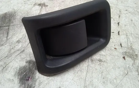 Volvo V70 Engine bonnet (hood) release handle 30779851