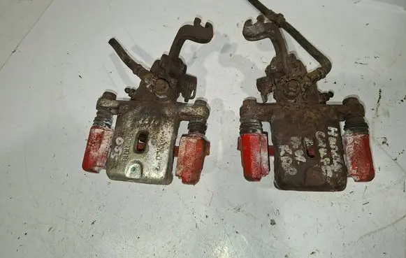 Hyundai Coupe Rear brake caliper BQ141018