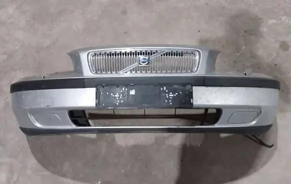 Volvo V70 Front bumper