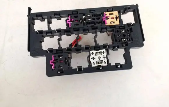 Volkswagen Fox Fuse box set 6q0972595a
