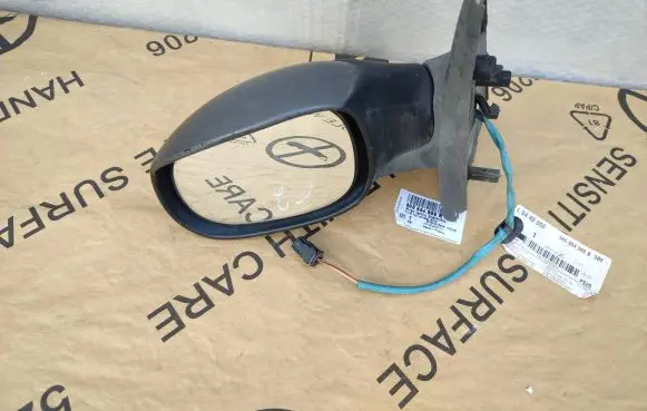 Citroen C2 Front door electric wing mirror E2011019 E2011030 E2012026