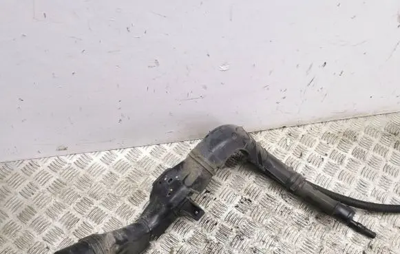 Hyundai i20 (BC3 BI3) Fuel tank filler neck pipe 31030Q0000