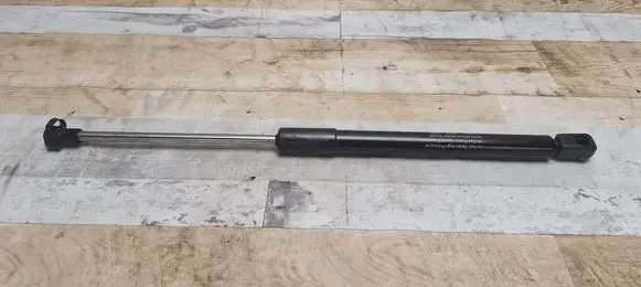 Skoda Octavia Mk2 (1Z) Front bonnet/hood damper/strut